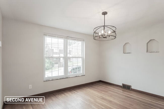 Photo - 125 Marion St