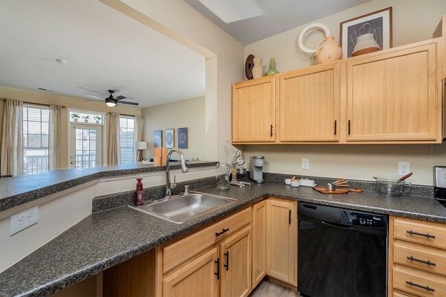 Brookstone Crossing Apartments