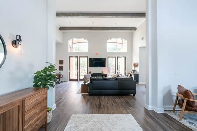 Building Photo - 520 FM306 Unit 7204 Rental