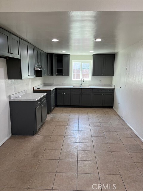 Photo - 1257 Velasco St