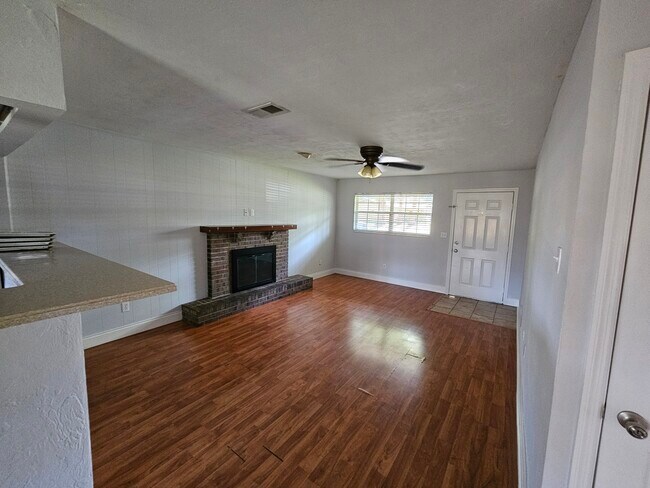 Photo - 5501 NW 23rd Terrace