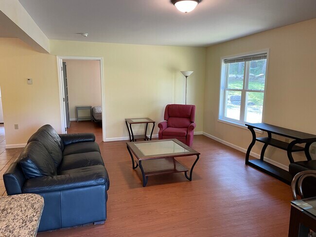 Photo - 131 Birdseye View Dr Unit A