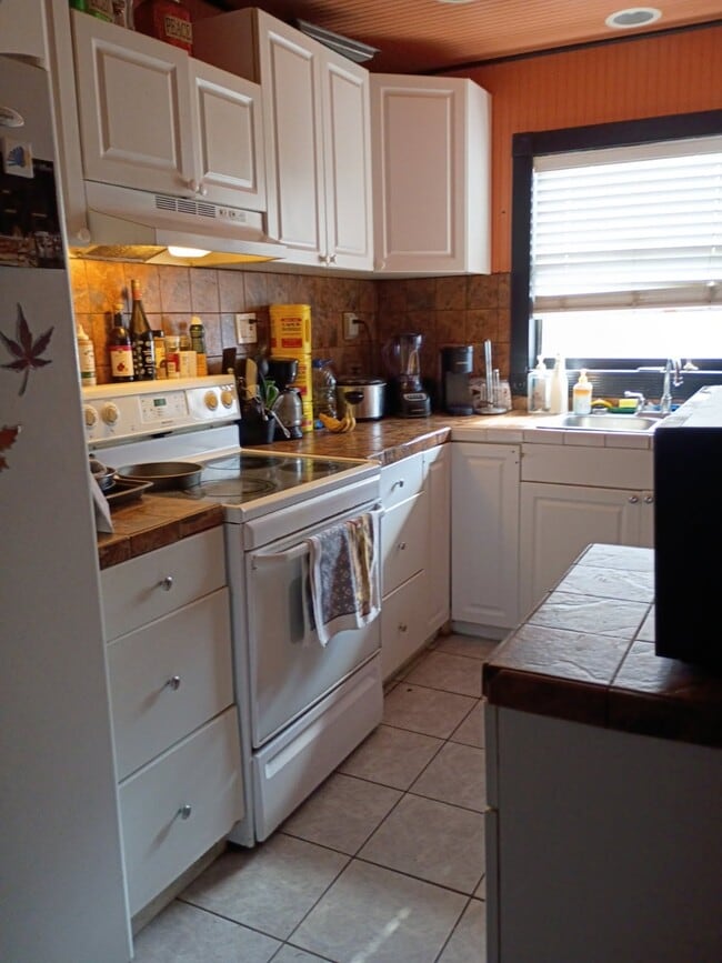 Photo - 6434 Mockingbird Ln S