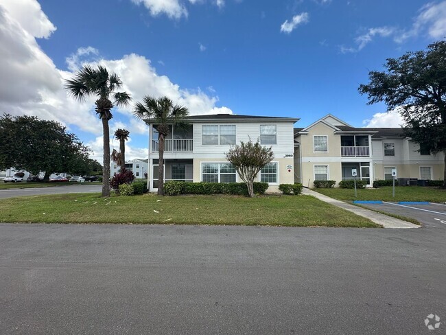 Building Photo - Second Floor 2 Bedroom, 2 Bath in Orlando ... Unit 520 Rental