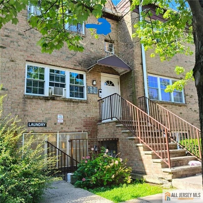 Building Photo - 78 College Dr Unit 78
