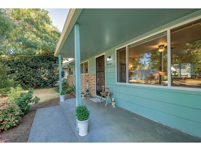 BEAUTIFULLY REMODELED RANCH STYLE HOME IN ... - BEAUTIFULLY REMODELED RANCH STYLE HOME IN ...