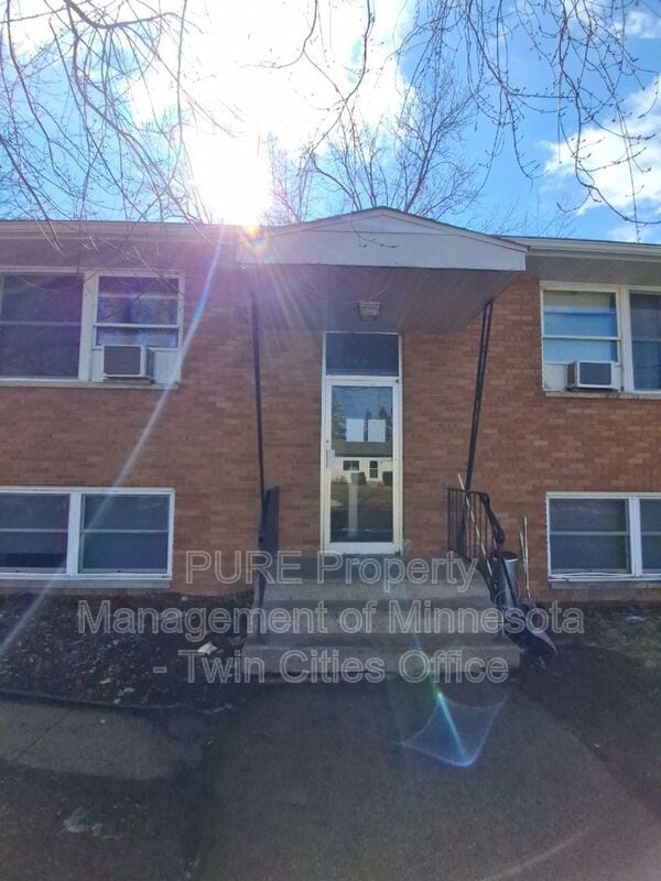 Photo - 815 17th St W Unidad C Rental