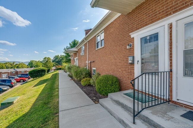 Photo - 23 Alpine Dr Unidad E