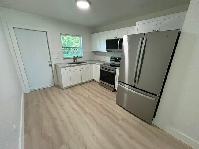 Photo - 2135 Sibley Ave