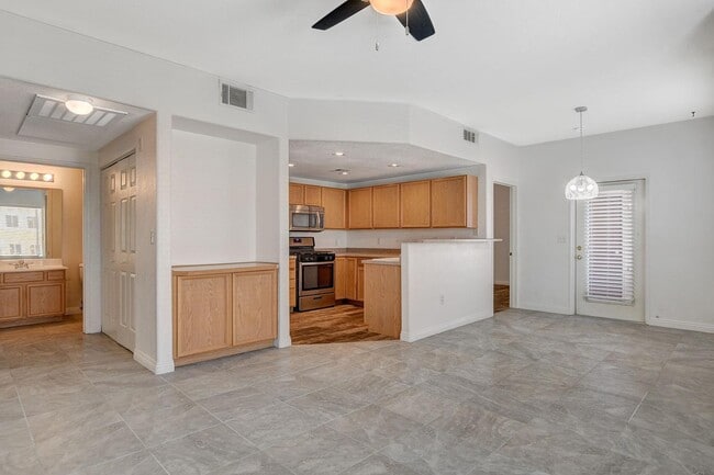 Photo - 9580 W Reno Ave Unit 272