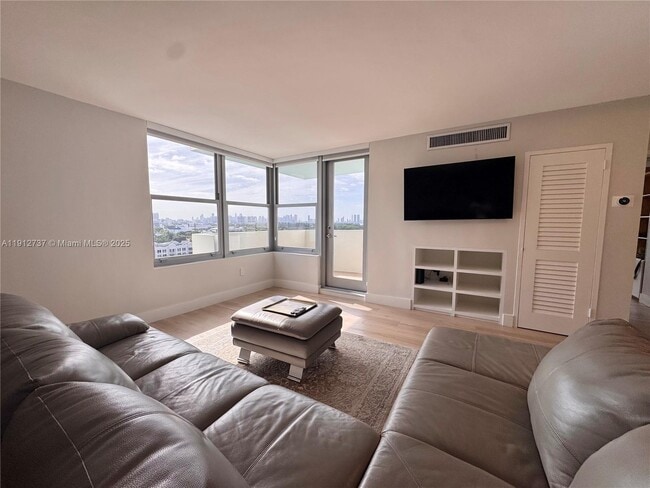Photo - 2899 Collins Ave Unit 1212