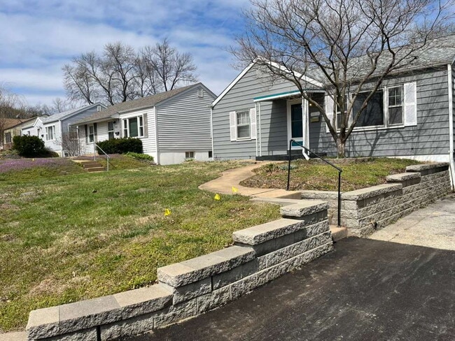 Photo - 9813 Lullaby Ln