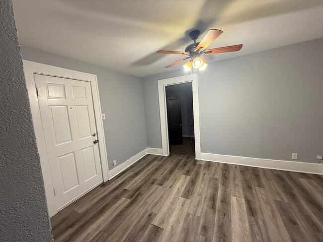 Photo - 3718 S Wayne Ave Unit 3718 S. Wayne Ave Apt 3 Fort Wayne, IN 46807