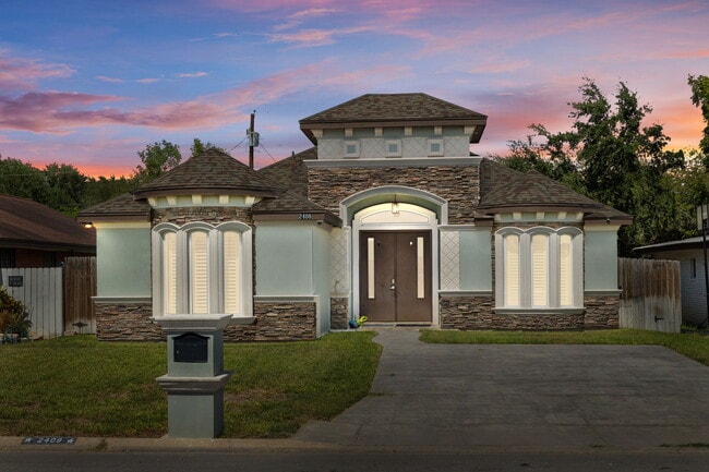 Building Photo - 2408 Ebony Ave