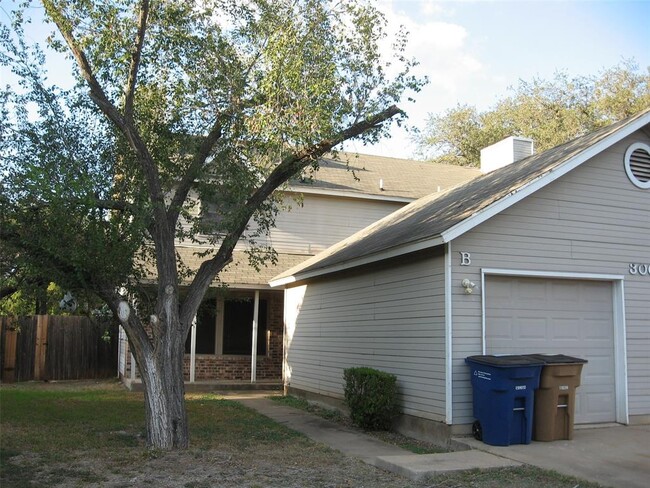 Photo - 3002 Jadewood Ct Townhome