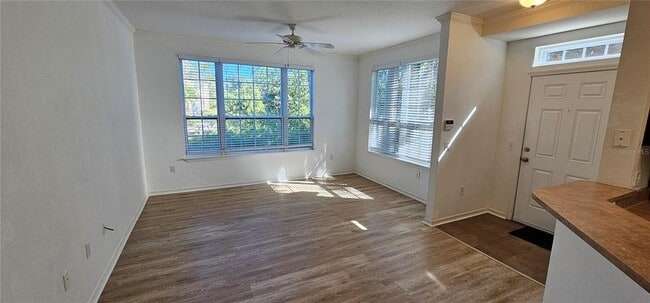 Photo - 5581 Rosehill Rd Unit 104