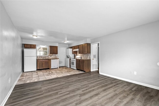 Building Photo - 1309 S Washington Ave Unit 2