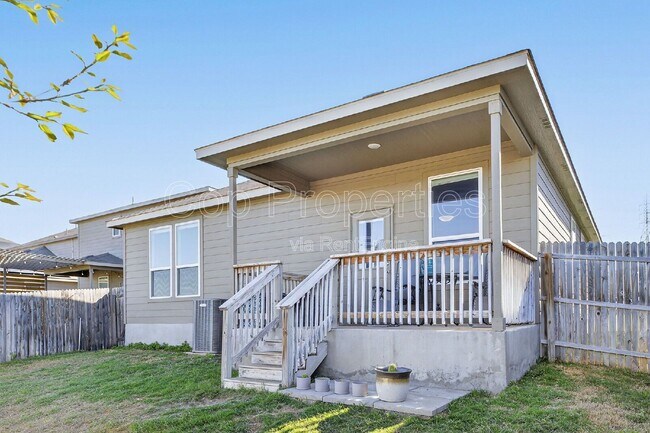 Photo - 7001 Lions Pk