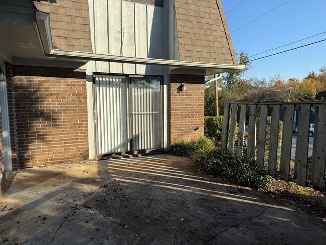 Photo - 505 Cross Creek Rd