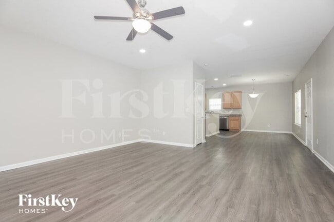 Photo - 61 Ashton Bluff Cir