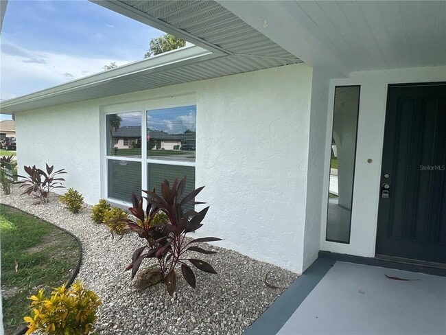 Photo - 21371 Knollwood Ave