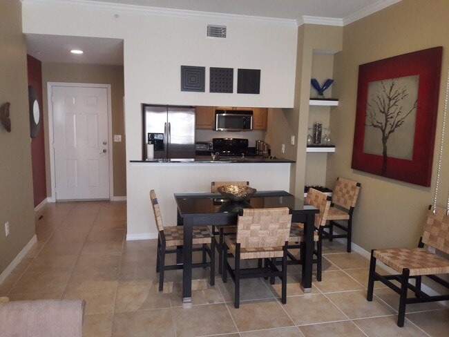 Photo - ANNUAL TURNKEY FURNISHED downtown Sarasota in luxury condominium!