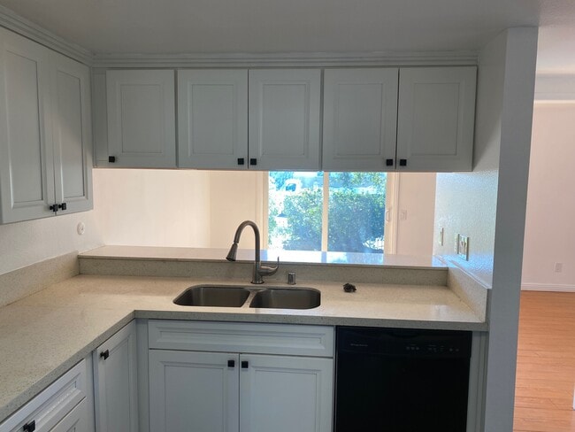 Photo - 140 E El Norte Pkwy