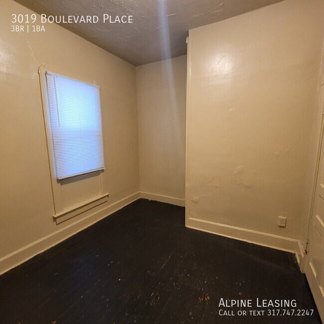 Photo - 3019 Boulevard Pl