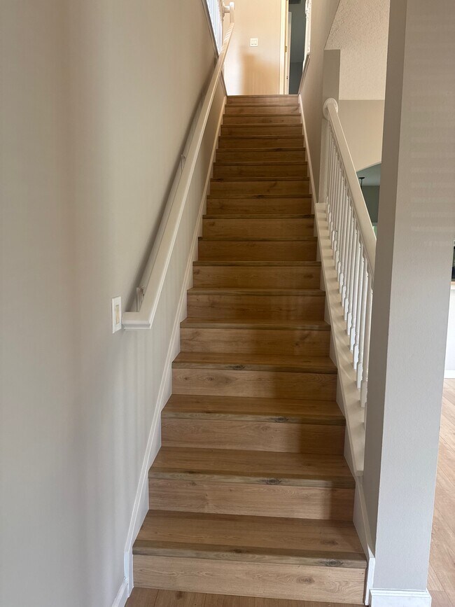 Photo - 16089 Old Ash Loop