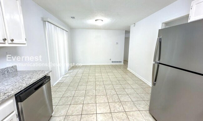 Photo - 5044 Donnell Way