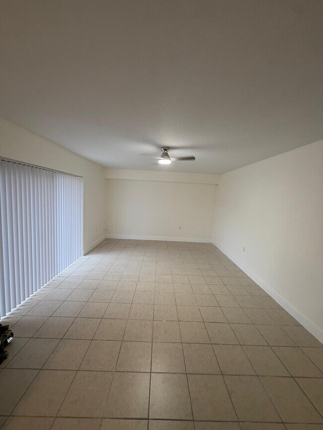 Photo - 607 Green Springs Pl