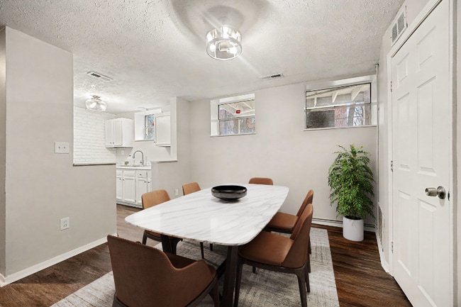 Photo - 566 Glenwood Ave Unidad 6