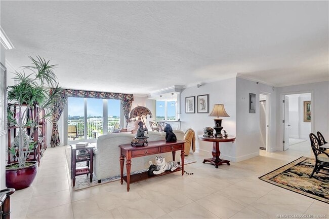 Photo - 500 Ocean Dr Unidad W11