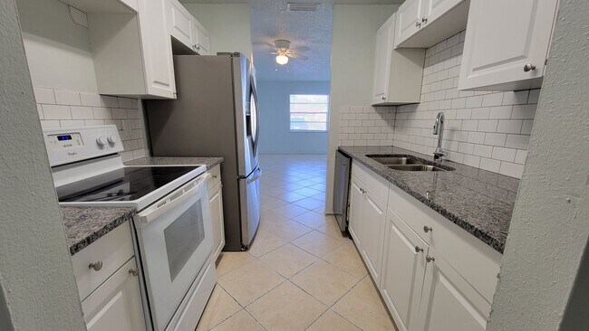 Photo - 4531 67th St W Unit B