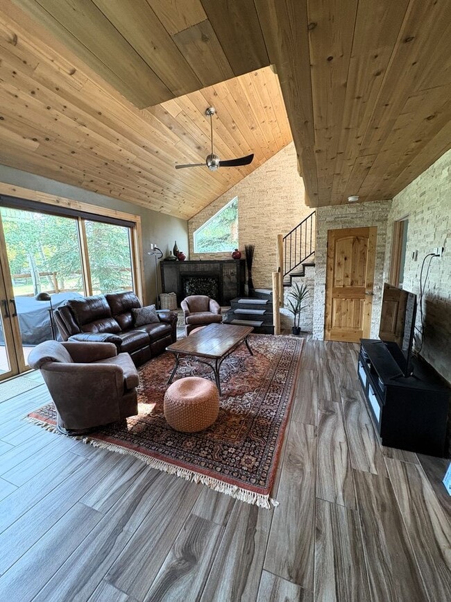 Photo - 231 E Rabbit Ct