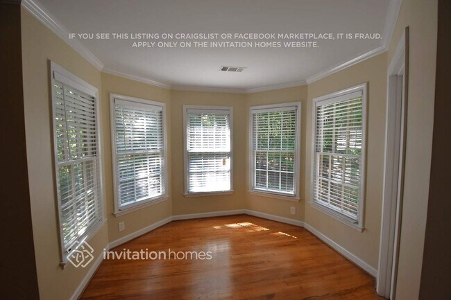 Photo - 4885 Leeds Ct