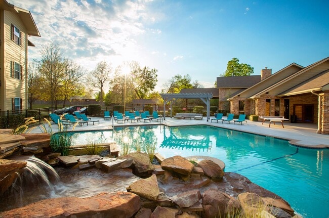 Resort Style Pool - Flats at Norman Apartments