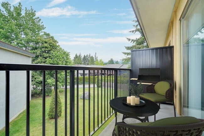 Photo - Hyland Manor Apartments