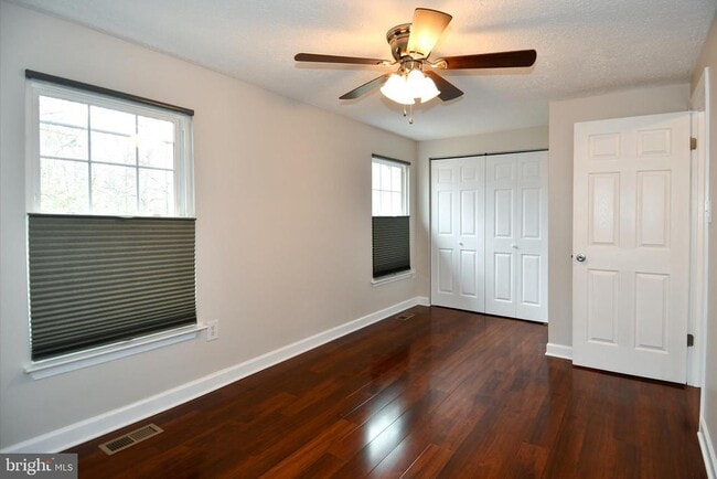 Photo - 1586 Pin Oak Dr