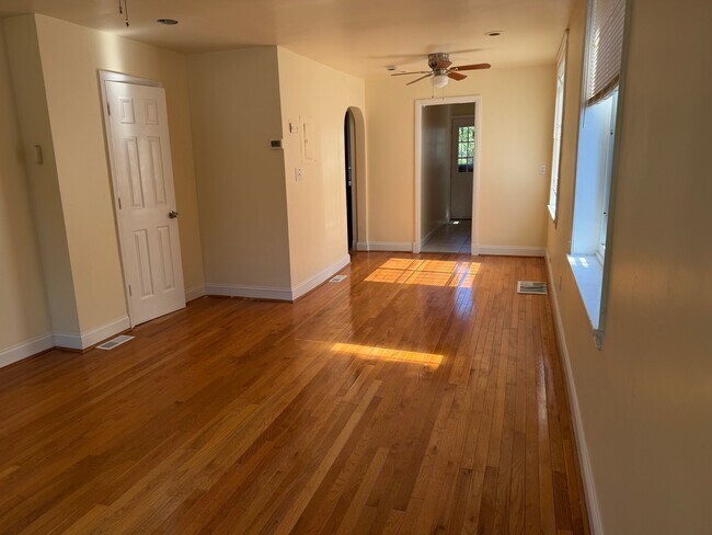 59 Galveston Pl SW Unit 3