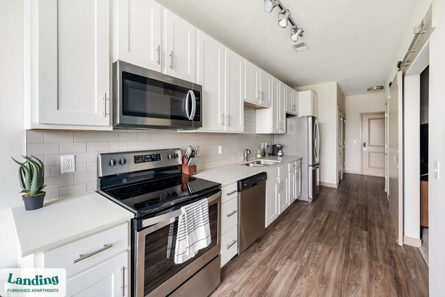 Photo - 151 E Blount Ave Unit 433.1409554