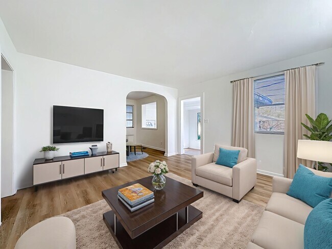 Photo - 5330 Quan Dr