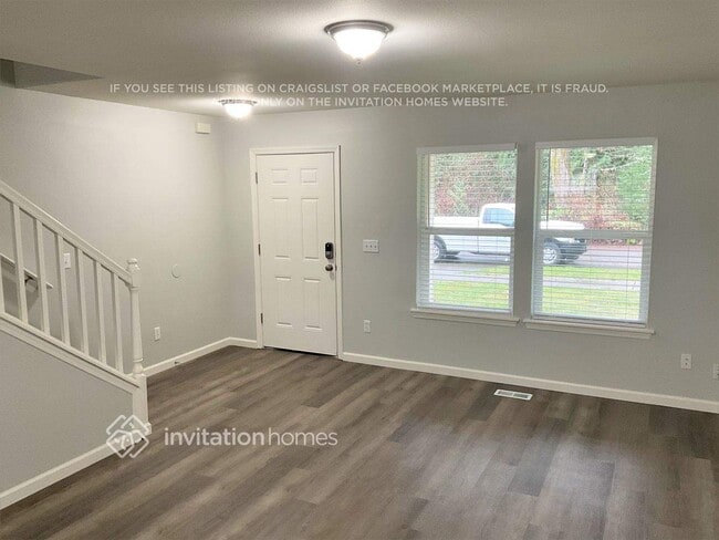 Photo - 1517 Fir St NE