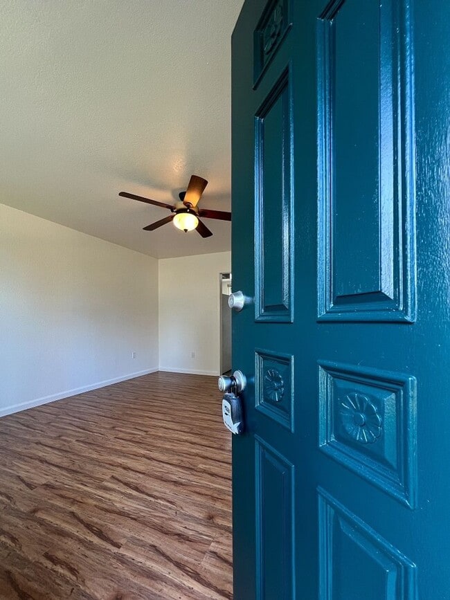 Photo - 1399 Spruce St
