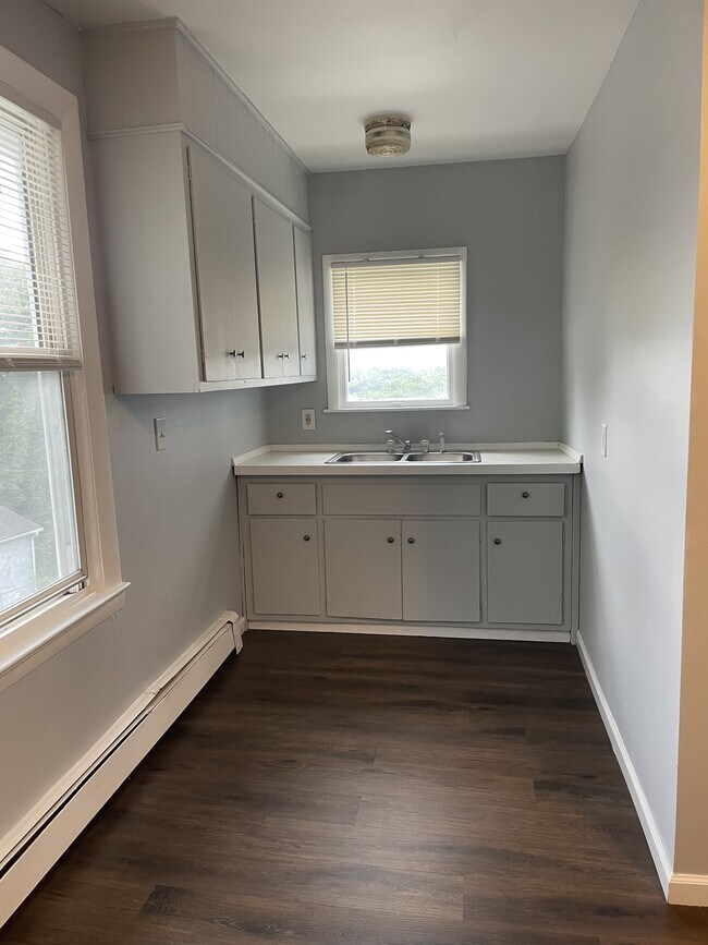 56 Jewett St Apartments Ansonia, CT