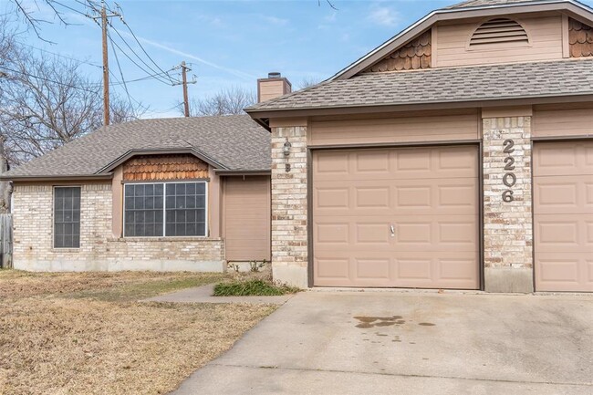 Photo - 2206 Cedar Bend Dr Townhome