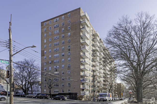 Photo - Parkside Apartments