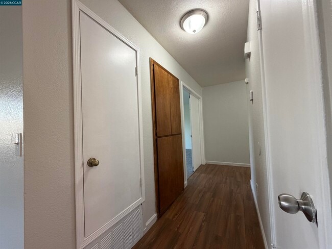 Photo - 2510 Peppertree Dr