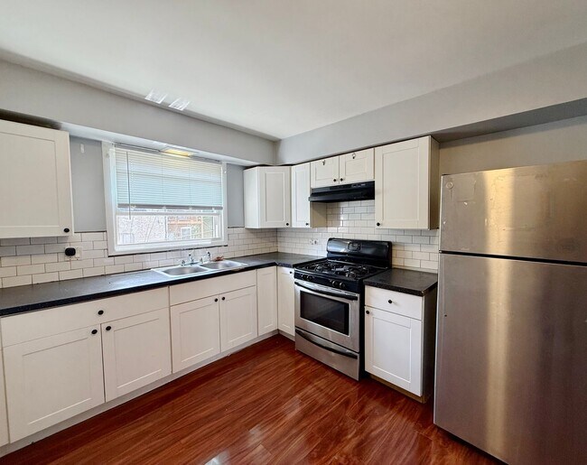 Photo - 122 N Menard Ave Unit 122 N Menard ave -  2B