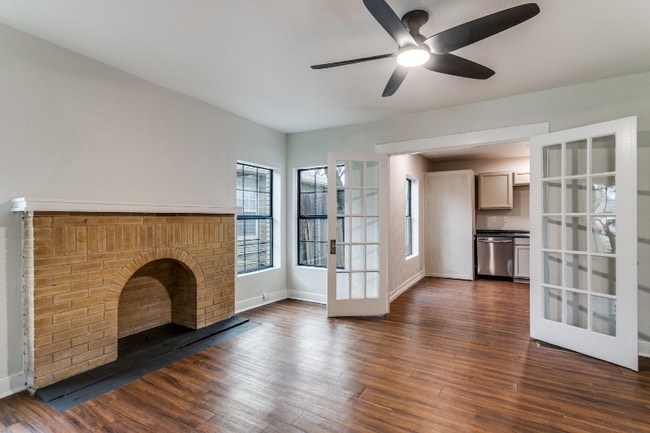 Photo - 826 N Clinton Ave Unidad 824